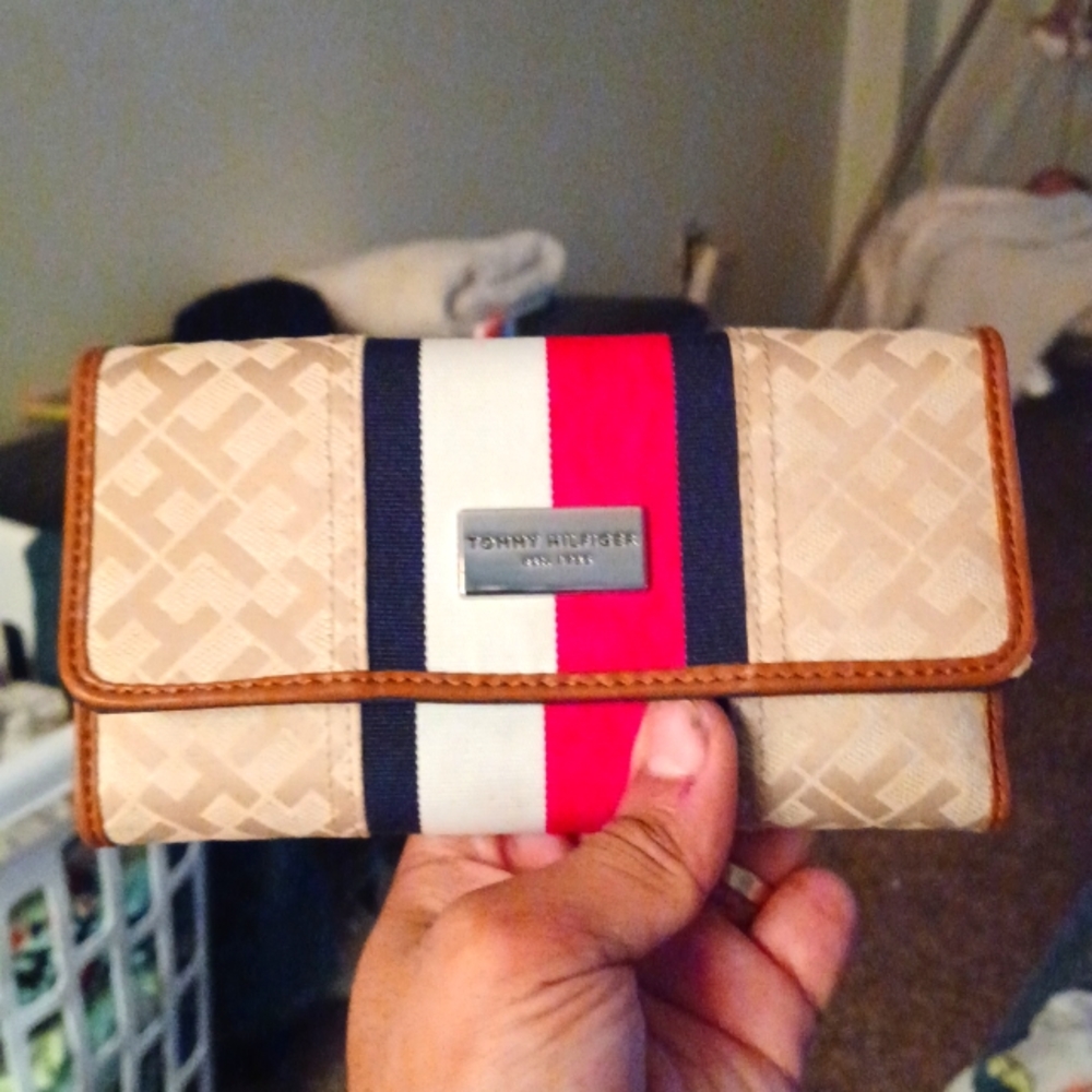 TOMMY WOMENS WALLET